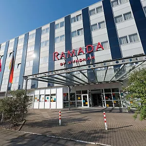 Ramada By Wyndham Hannover Messe Hotel Laatzen