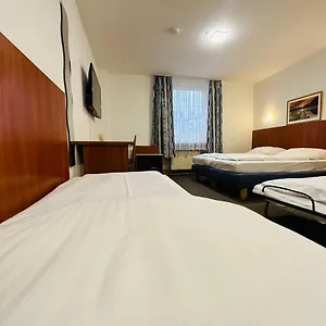 Zentrum Hotel 2*