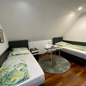 Apartment Messezimmer