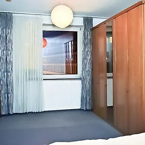 Agency Mittelfeld *