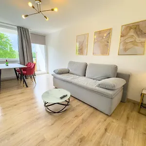아파트 Messe-apartment Fuer 5 Gaeste Mit Balkon Und Lift 하노버