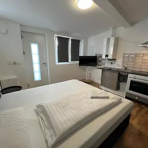 Sn8 Monteur Zimmer Ein Schlafzimmer Hannover